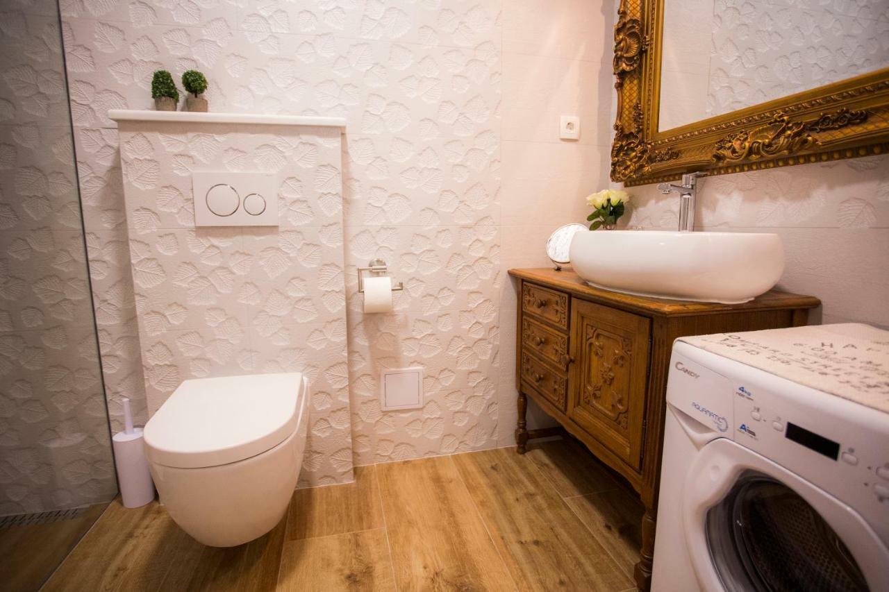 Studio Apartman Ana Split Exterior foto