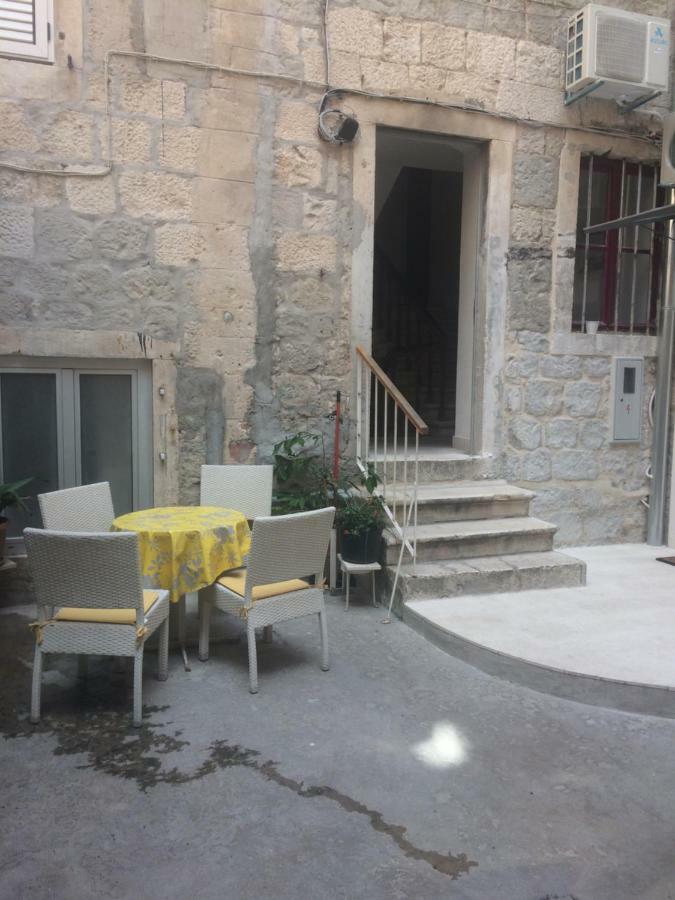 Studio Apartman Ana Split Exterior foto