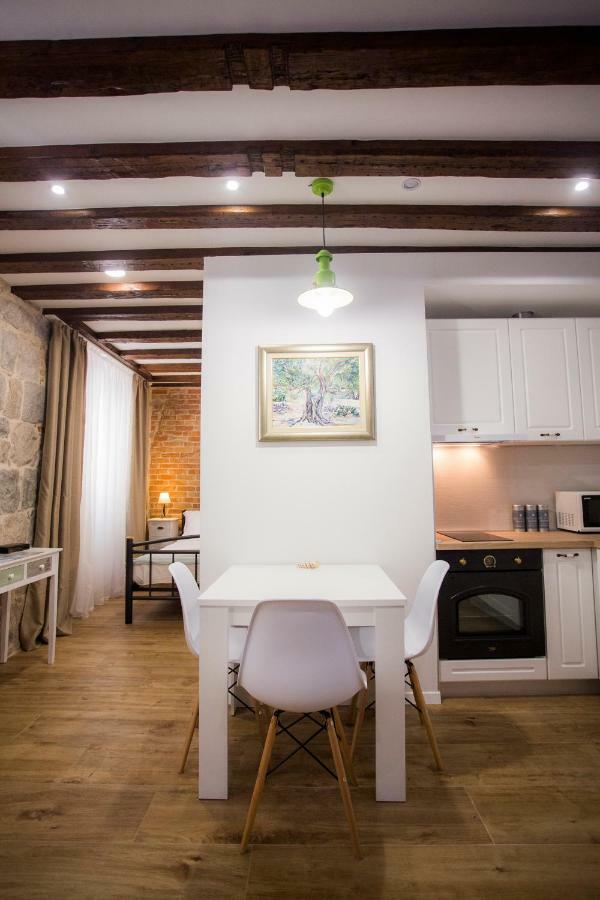 Studio Apartman Ana Split Exterior foto