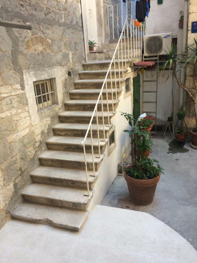 Studio Apartman Ana Split Exterior foto