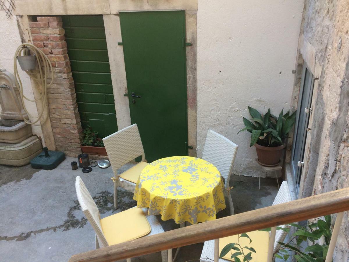 Studio Apartman Ana Split Exterior foto